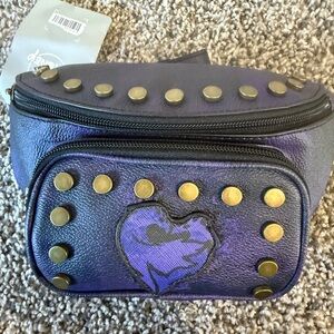 Disney Store Descendants 3 Evie Mal Fanny Pack Belt Purse Waist Bag Purple